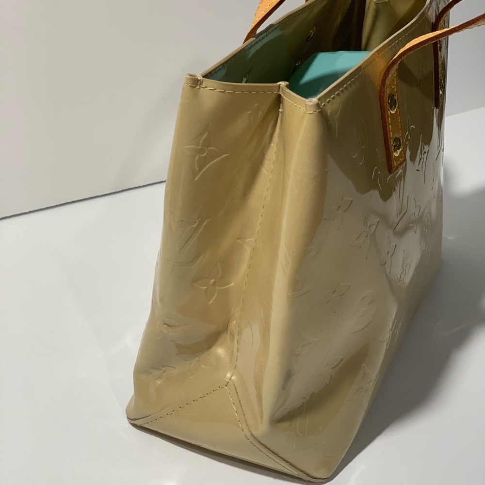 ***SOLD*** Louis Vuitton Vernis Handbag - Picture 4 of 8